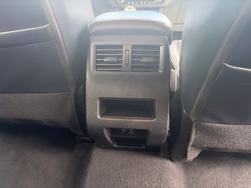 Used 2024 Mitsubishi Outlander SE Black Edition AWD/4WD image 38