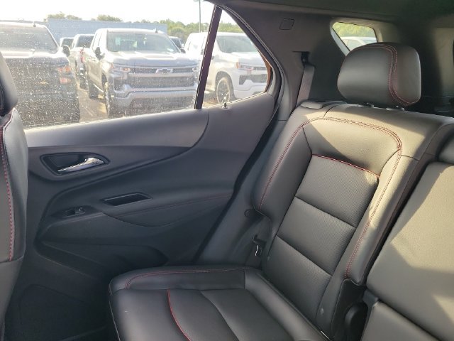 Used 2022 Chevrolet Equinox RS w/ RS Leather Package FWD image 16