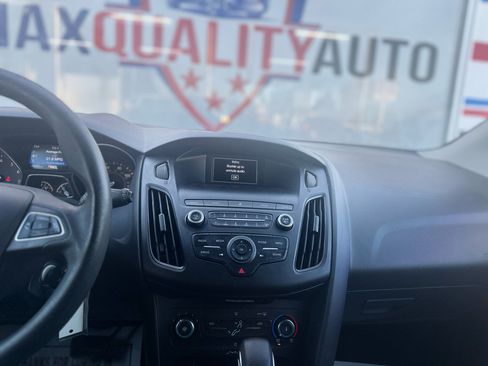 Used 2018 Ford Focus SE image 35
