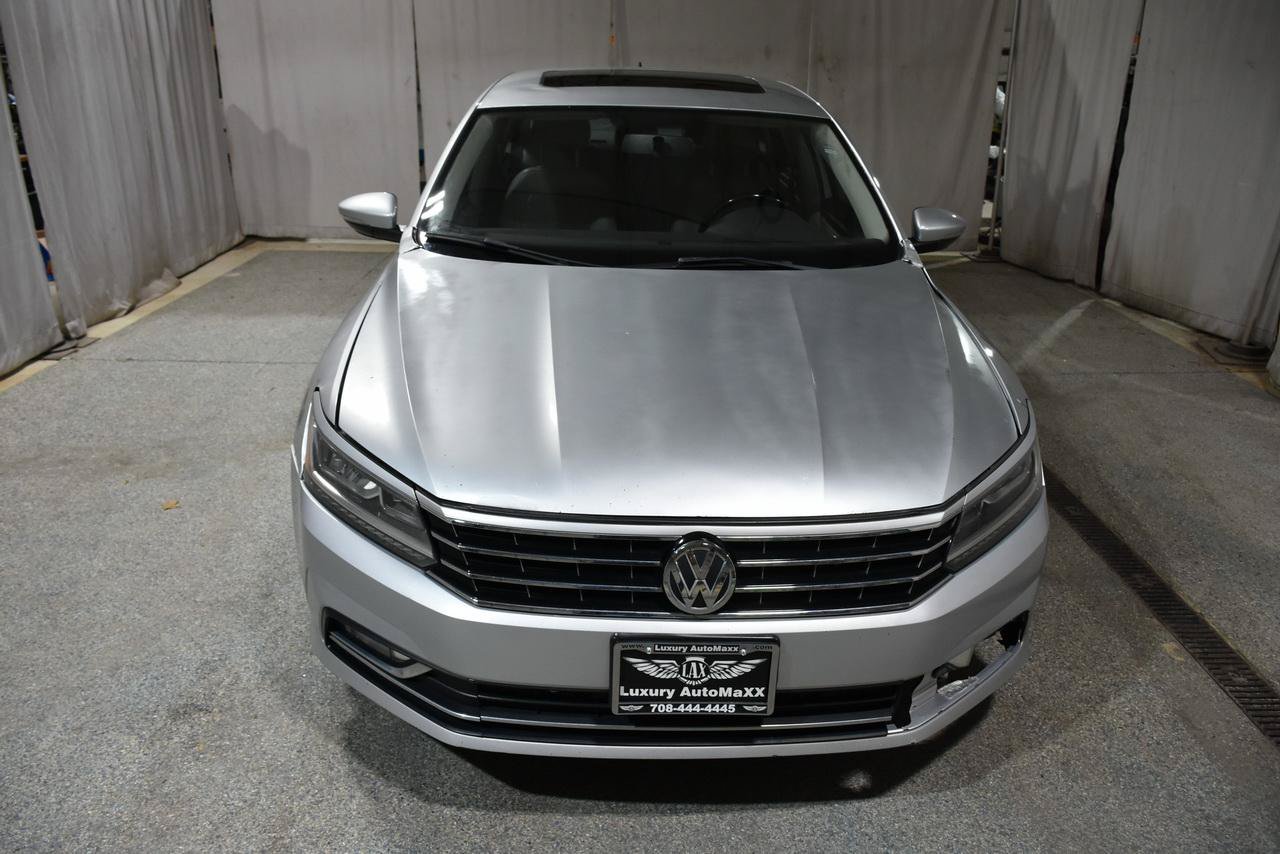 Used 2017 Volkswagen Passat 1.8T SE FWD image 25