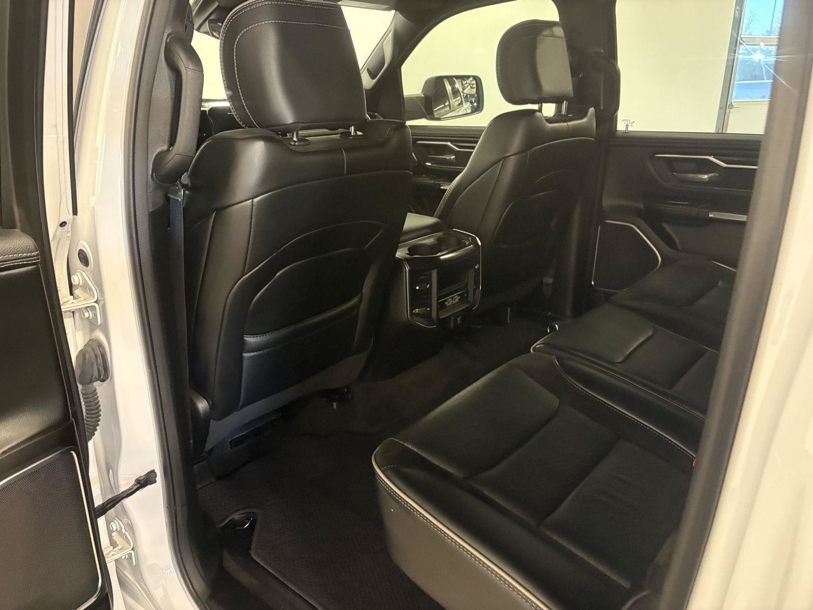 Used 2024 RAM 1500 Laramie AWD/4WD image 45