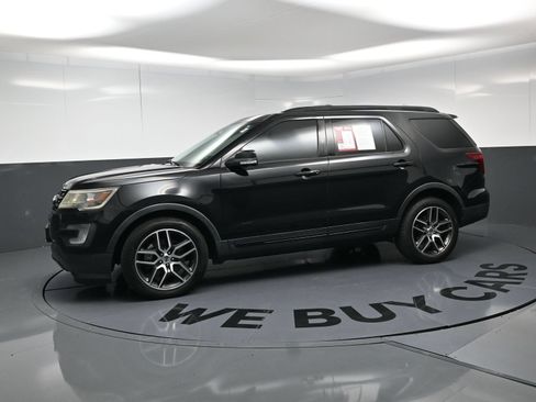 Used 2017 Ford Explorer Sport w/ Equipment Group 401A AWD/4WD image 6