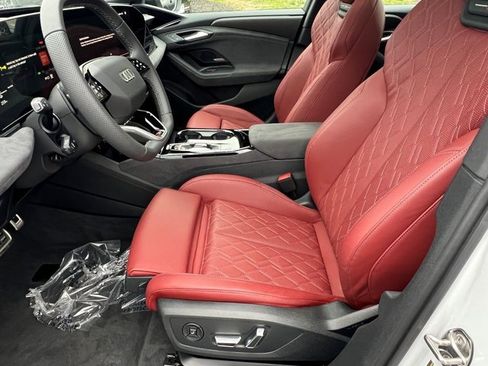 Certified 2025 Audi S6 e-tron Prestige w/ 21" Black Optic Package image 25