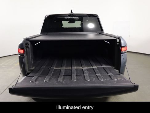 Used 2024 Rivian R1T Adventure AWD/4WD image 17