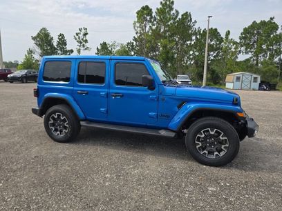 New 2026 Jeep Wrangler Unlimited Sahara w/ Safety Group