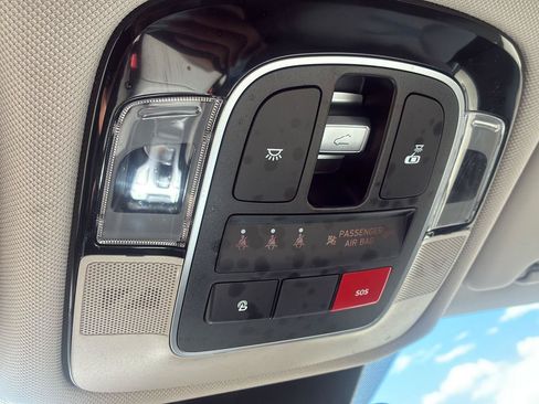 Certified 2024 Hyundai Tucson Limited AWD/4WD image 44