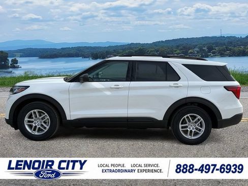 New 2026 Ford Explorer Active w/ Active Comfort Package RWD image 6