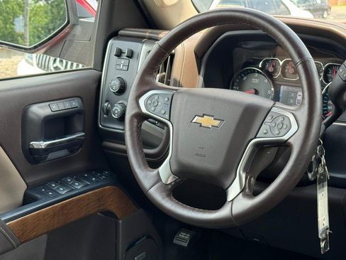 Used 2018 Chevrolet Silverado 1500 LTZ w/ Sport Package AWD/4WD image 12