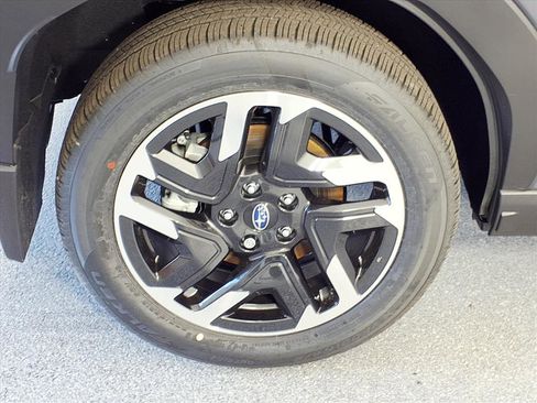 New 2025 Subaru Forester Limited image 4