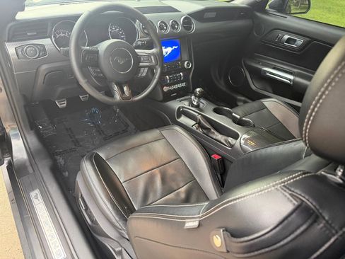 Used 2017 Ford Mustang GT Premium w/ GT Performance Package RWD image 8