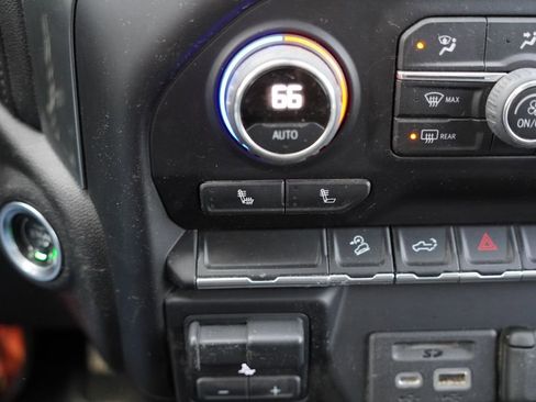 Certified 2022 Chevrolet Silverado 3500 LTZ w/ Gooseneck/5TH Wheel Package image 6