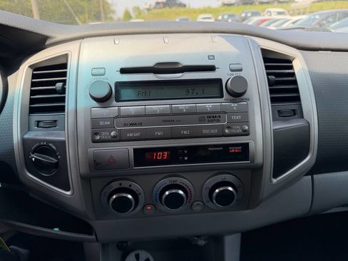 Used 2010 Toyota Tacoma 4x4 Double Cab image 19