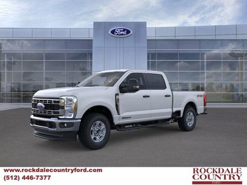 New 2026 Ford F250 XLT w/ FX4 Off-Road Package AWD/4WD image 1