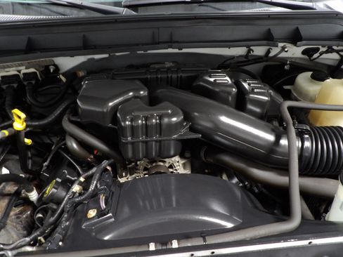 Used 2016 Ford F250 XL w/ Power Equipment Group RWD image 21