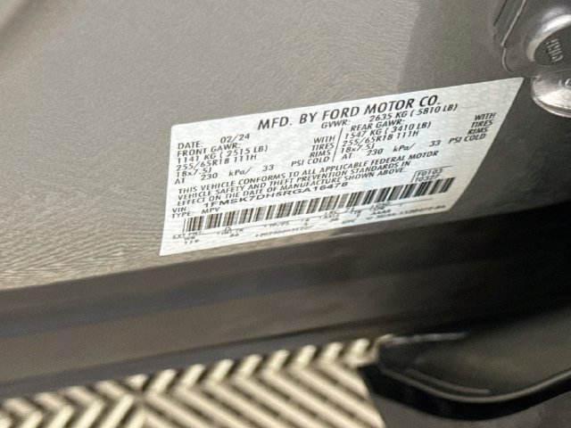 Used 2024 Ford Explorer XLT RWD image 32