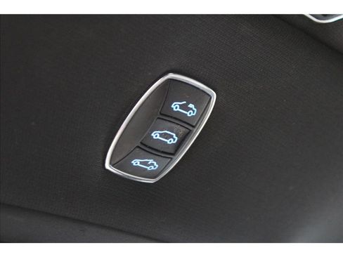 Used 2015 Dodge Challenger SXT Plus image 36