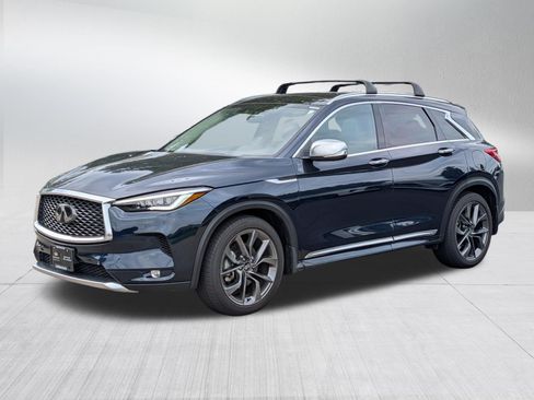 Certified 2023 INFINITI QX50 Sensory w/ Accent Package AWD/4WD image 3
