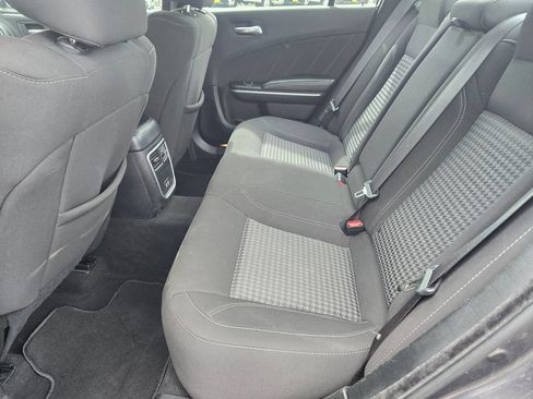 Used 2023 Dodge Charger SXT RWD image 9