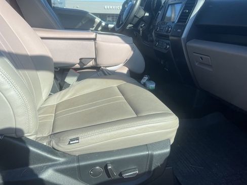 Used 2018 Ford F150 XLT w/ Equipment Group 302A Luxury image 7