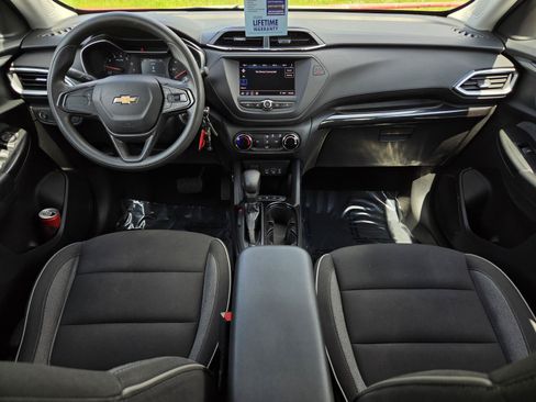 Used 2023 Chevrolet TrailBlazer LS AWD/4WD image 18