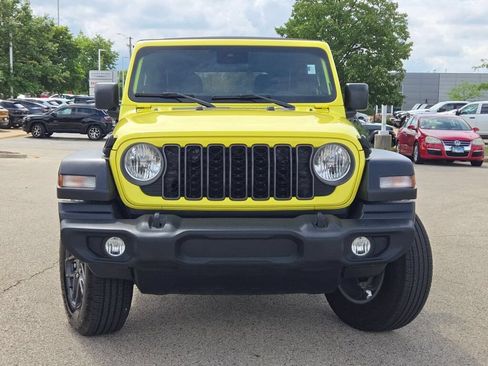 Used 2024 Jeep Wrangler Unlimited Sport AWD/4WD image 4