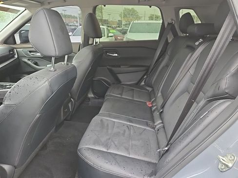 Used 2023 Nissan Rogue SV w/ SV Premium B Package AWD/4WD image 16