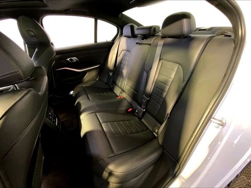 Used 2020 BMW 330i xDrive Sedan w/ Premium Package image 24