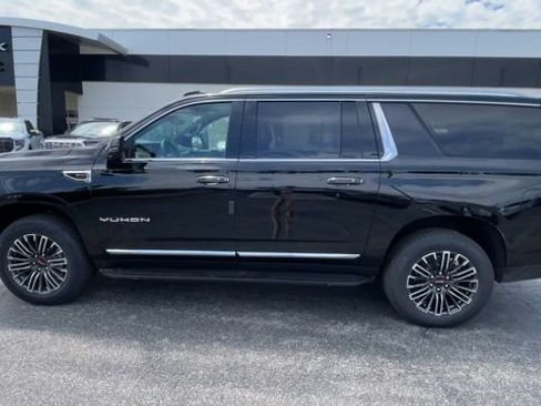 New 2026 GMC Yukon XL Elevation w/ Elevation Premium Package AWD/4WD image 7