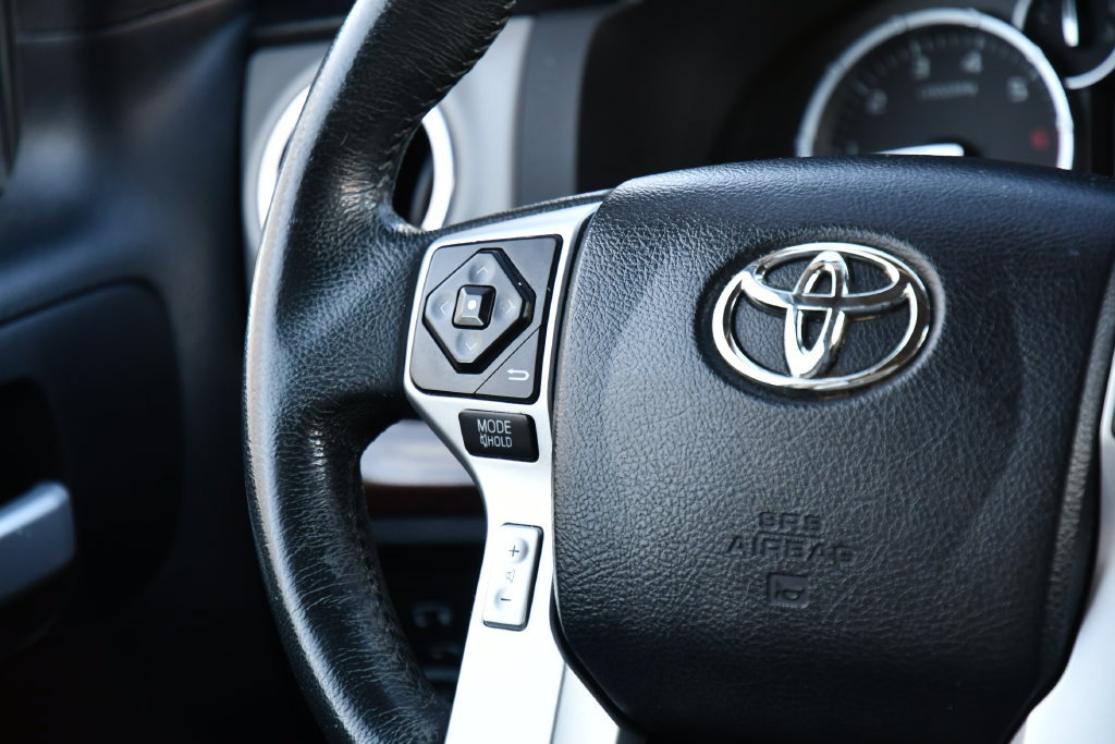 Used 2015 Toyota Tundra Limited w/ Limited Premium Package AWD/4WD image 29