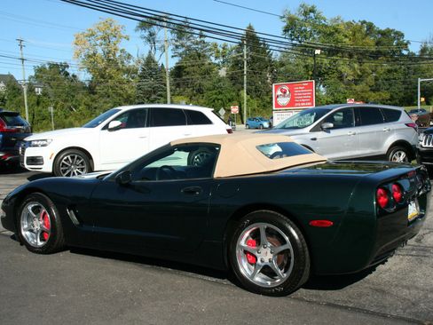 Used 2001 Chevrolet Corvette Convertible w/ Preferred Equipment Group2 image 8
