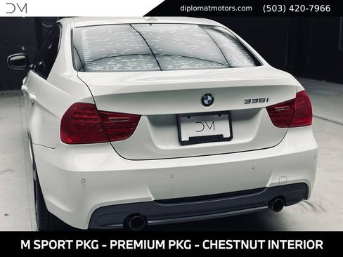 Used 2011 BMW 335i xDrive Sedan AWD/4WD image 15