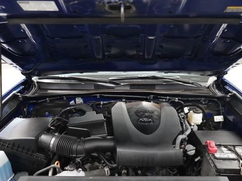 Used 2022 Toyota Tacoma SR5 AWD/4WD image 64