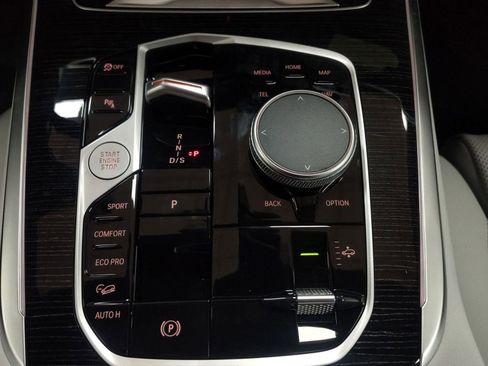 New 2026 BMW X7 xDrive40i w/ M Sport Package image 14