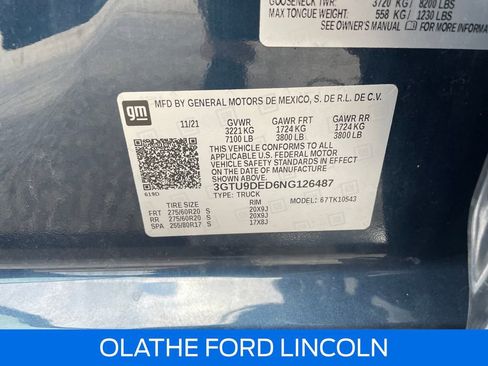 Used 2022 GMC Sierra 1500 SLT w/ SLT Premium Package image 21