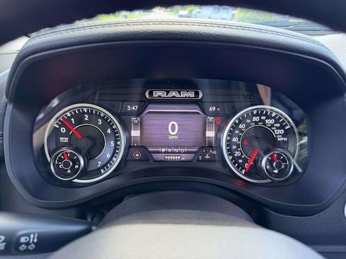 Used 2020 RAM 1500 Laramie AWD/4WD image 22