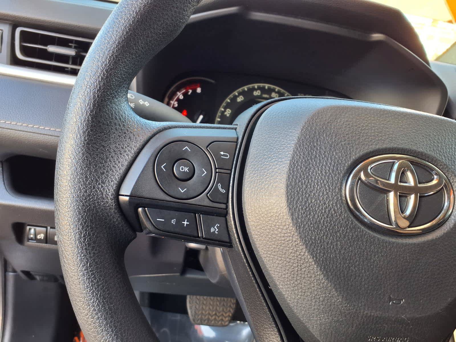 Certified 2025 Toyota RAV4 LE FWD image 20