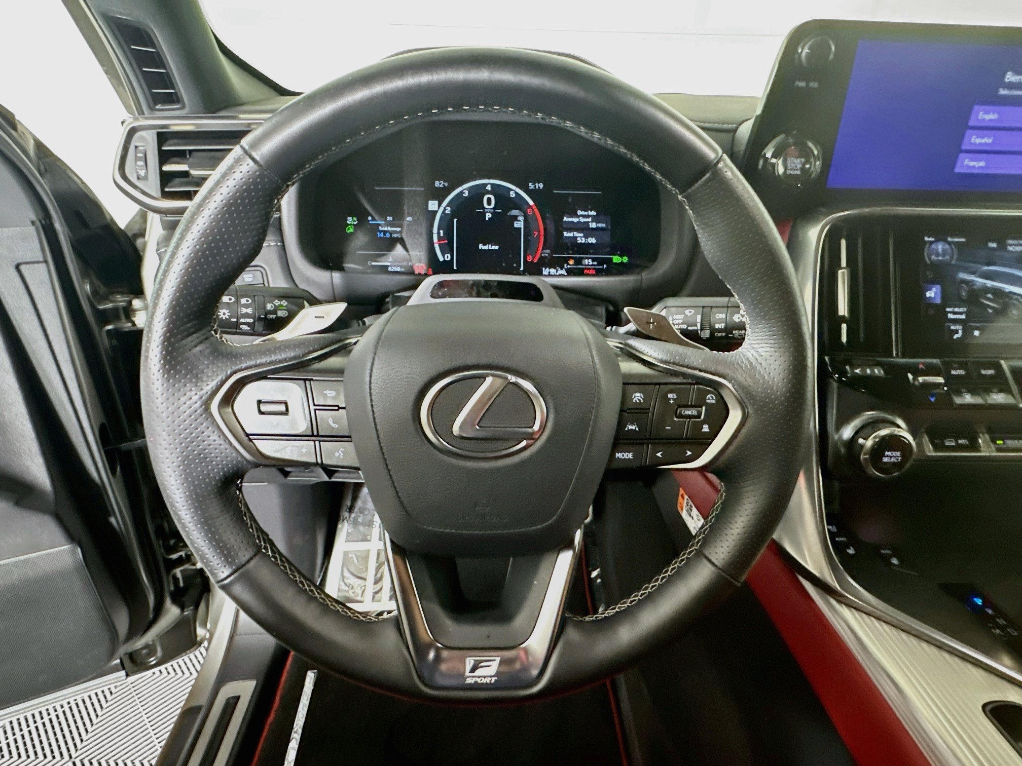 Used 2025 Lexus LX 600 F Sport w/ Accessory Package (Z1) AWD/4WD image 15