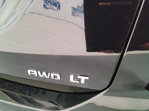 Used 2023 Chevrolet Equinox LT image 44