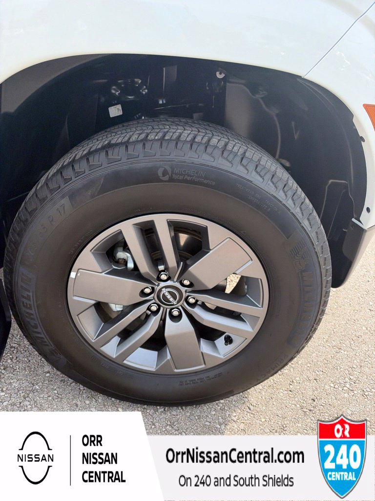 Used 2026 Nissan Frontier SV AWD/4WD image 7