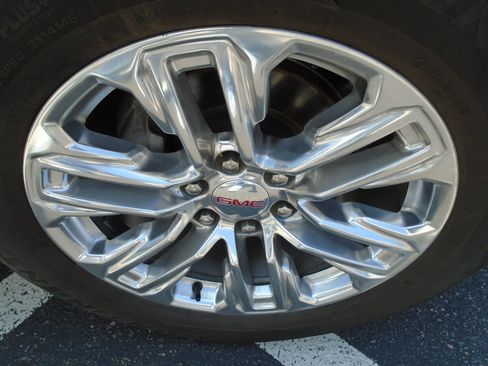 Used 2023 GMC Yukon SLT AWD/4WD image 23
