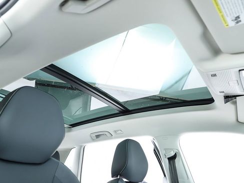 New 2026 Volkswagen Tiguan SE image 76