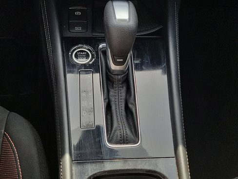 Used 2022 Nissan Kicks SR w/ Interior Electronics Package FWD image 15