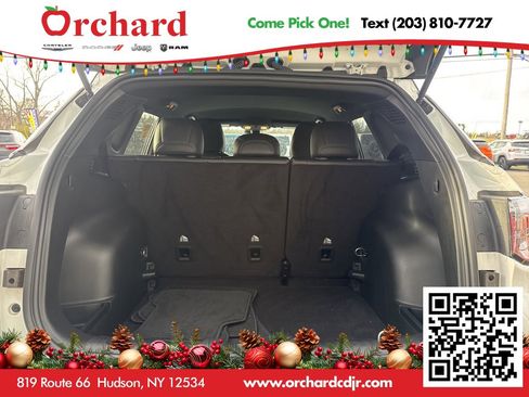 Used 2024 Jeep Compass Limited image 17