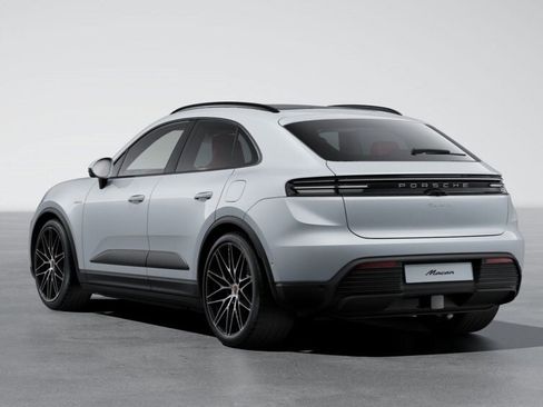 New 2025 Porsche Macan 4 Electric image 3