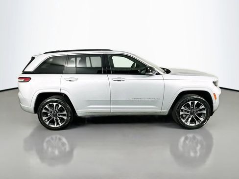 New 2025 Jeep Grand Cherokee Overland w/ Luxury Tech Group IV image 8