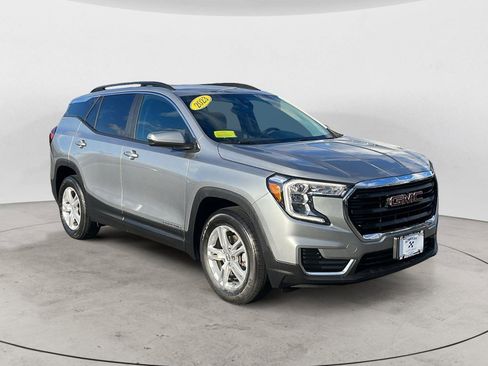 Certified 2023 GMC Terrain SLE w/ Driver Convenience Package image 1