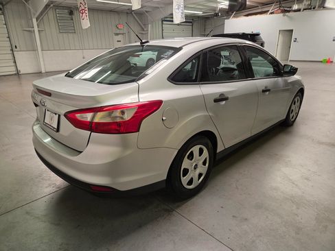 Used 2014 Ford Focus S FWD image 8