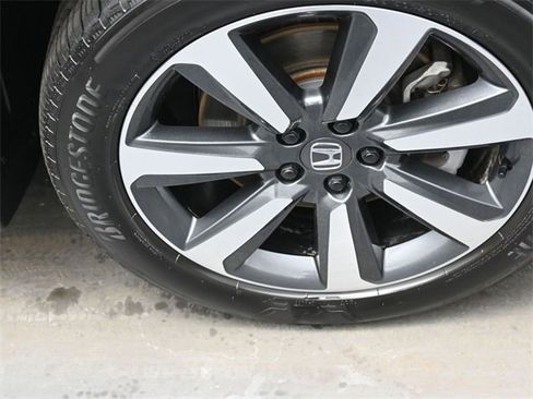 Used 2025 Honda Pilot Touring image 30