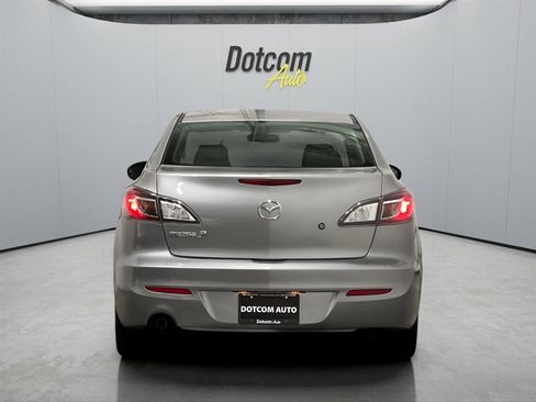 Used 2013 MAZDA MAZDA3 i SV image 9