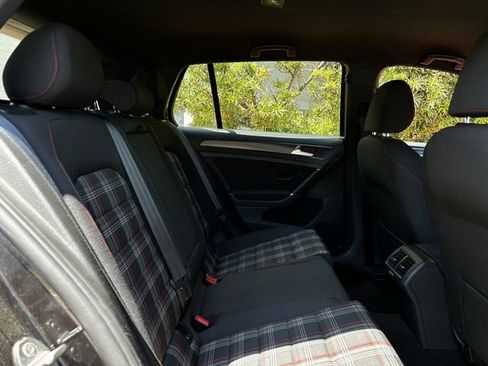 Used 2018 Volkswagen GTI S FWD image 29